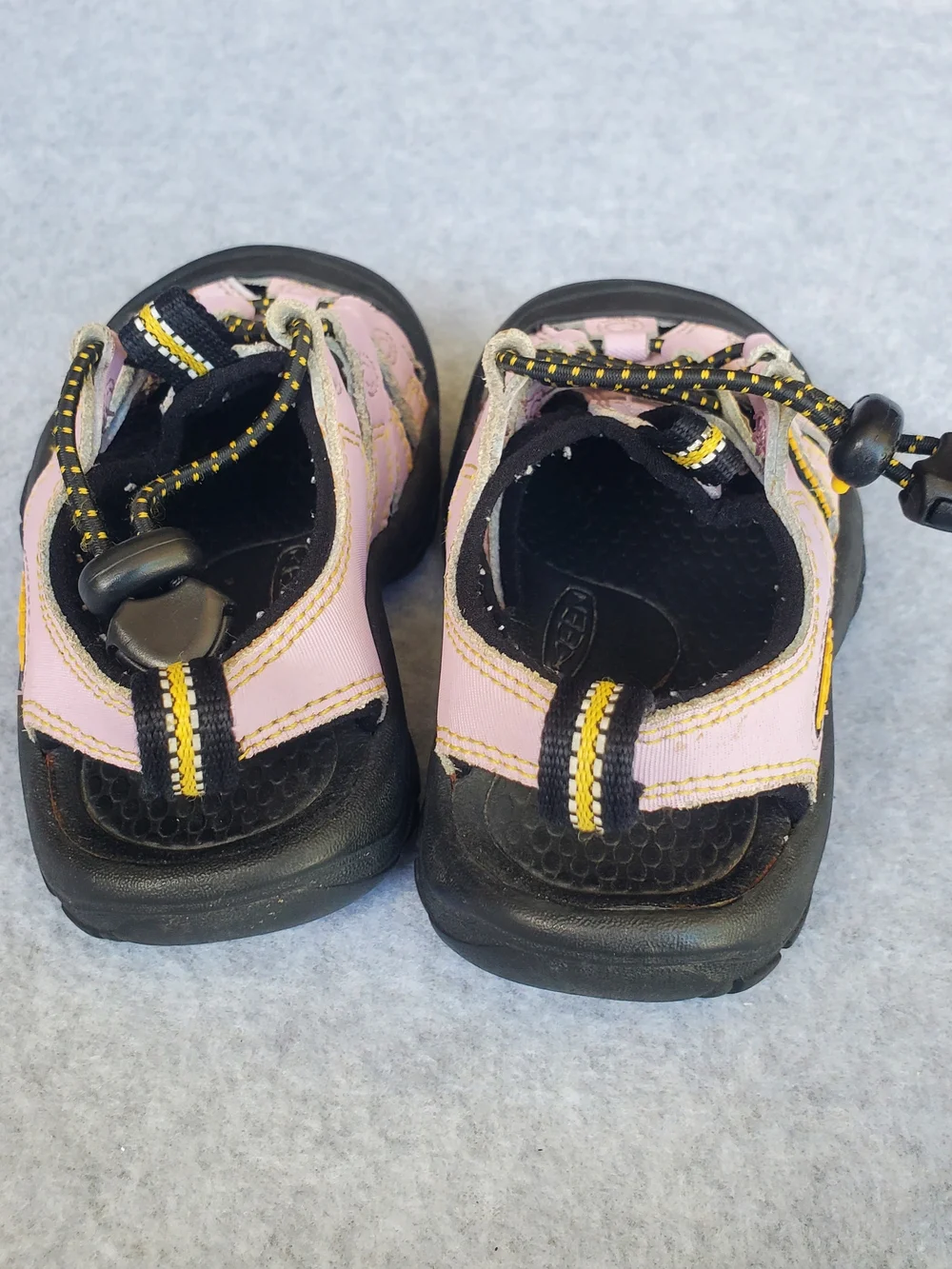 Keen Kids Pink and Black Closed‑Toe Outdoor Sandals